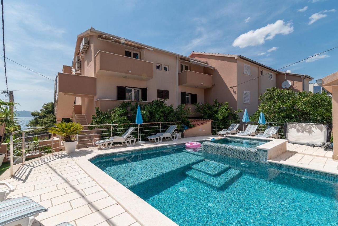 Apartments Villa Magdalena Трогир Екстериор снимка