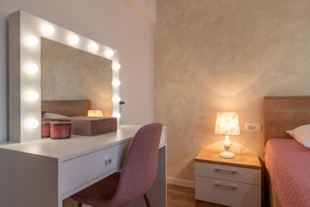 Apartments Villa Magdalena Трогир Екстериор снимка
