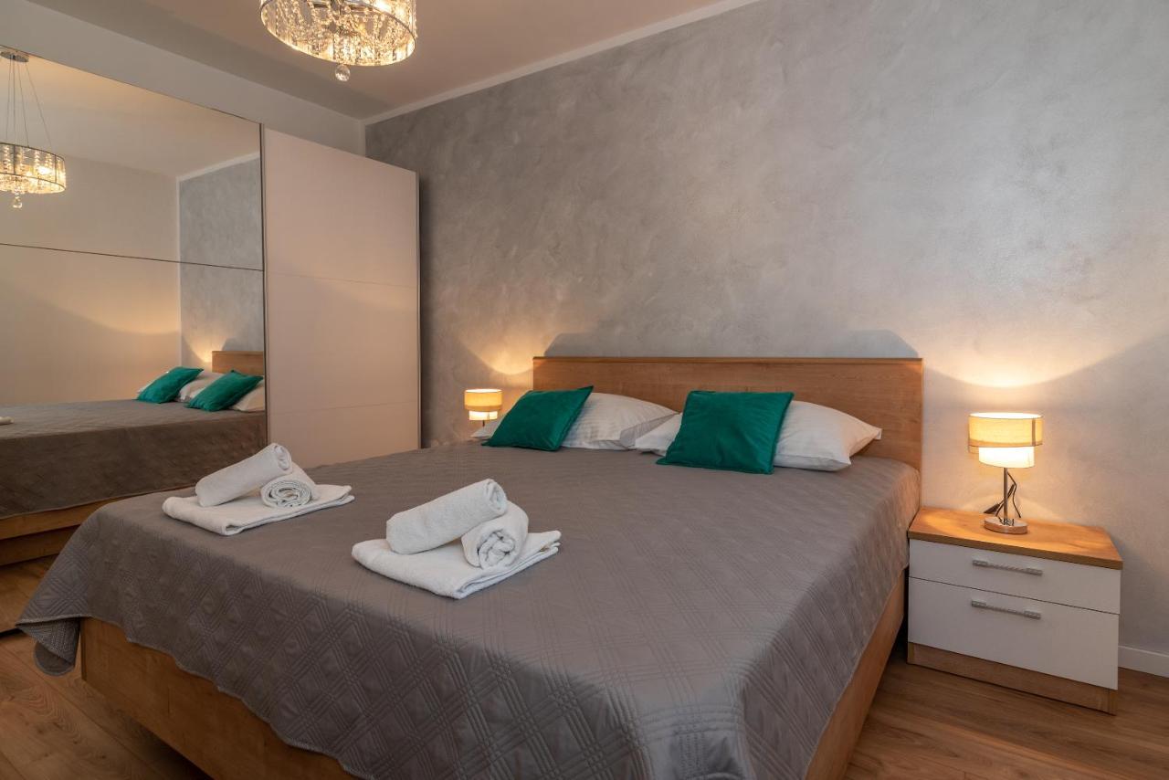 Apartments Villa Magdalena Трогир Екстериор снимка
