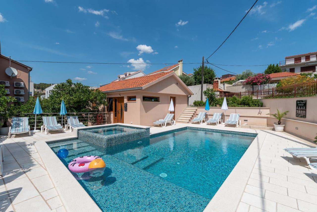 Apartments Villa Magdalena Трогир Екстериор снимка