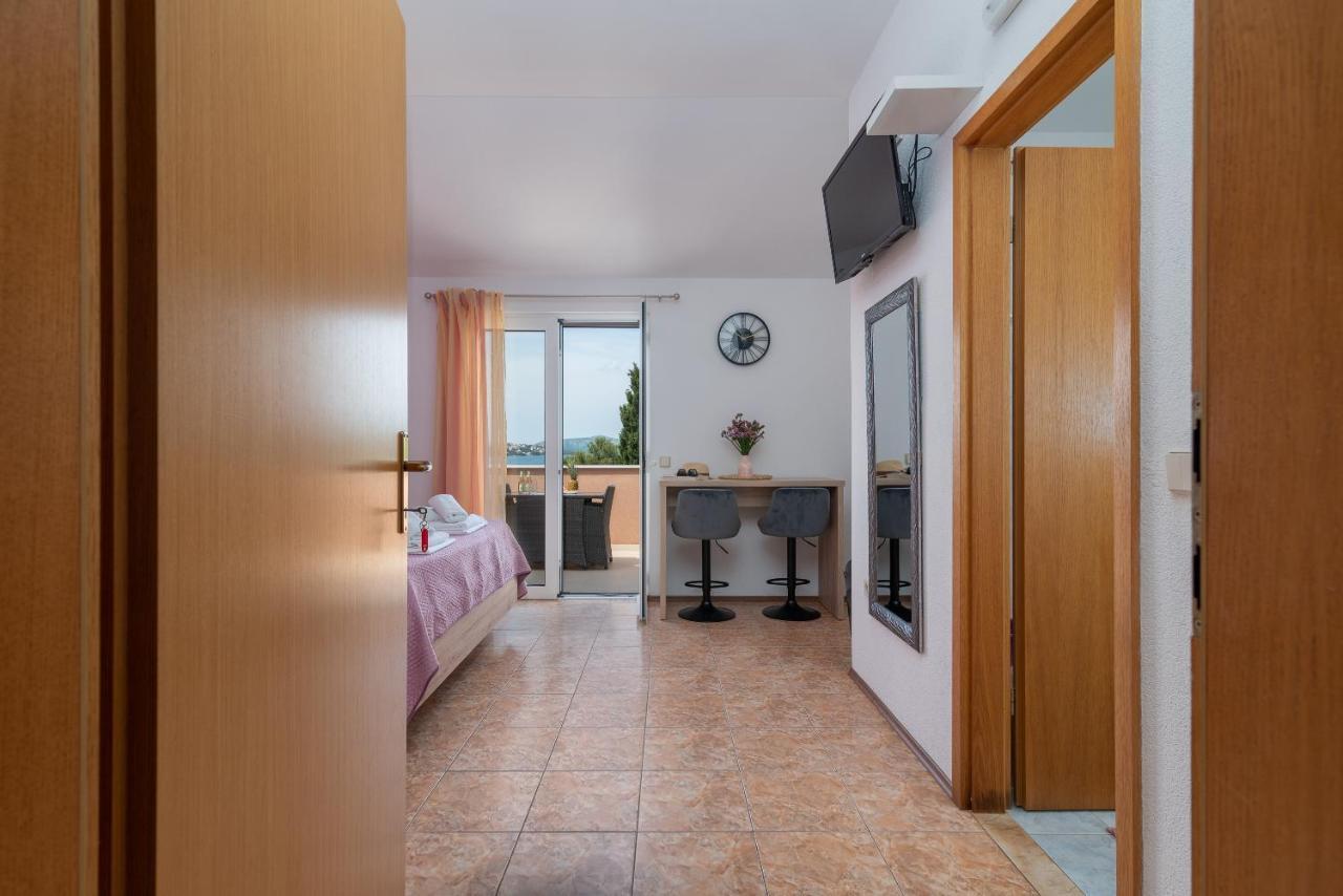 Apartments Villa Magdalena Трогир Екстериор снимка