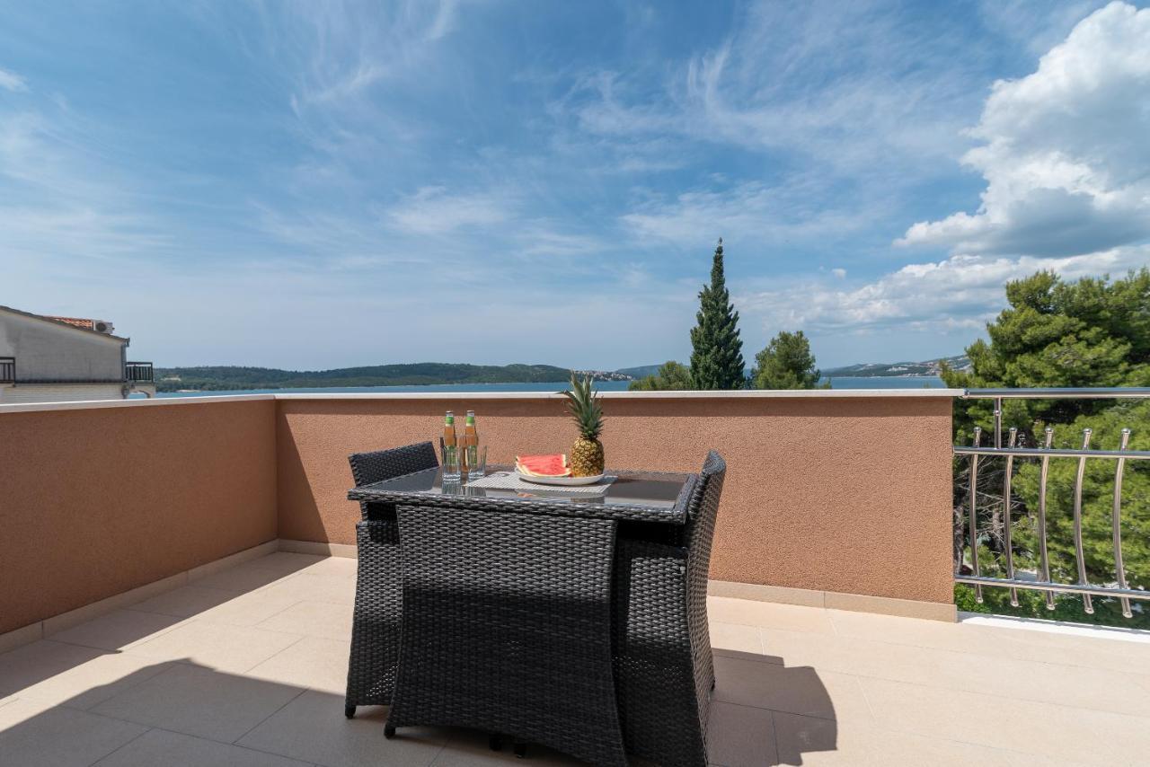 Apartments Villa Magdalena Трогир Екстериор снимка