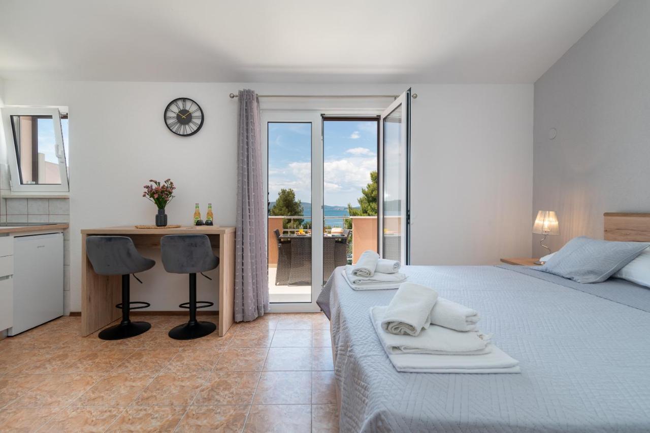 Apartments Villa Magdalena Трогир Екстериор снимка