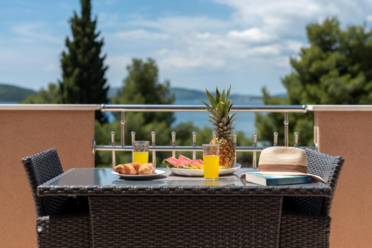 Apartments Villa Magdalena Трогир Екстериор снимка